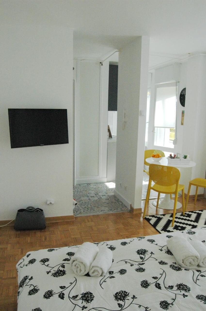 Five Apartment Belgrade Exterior photo